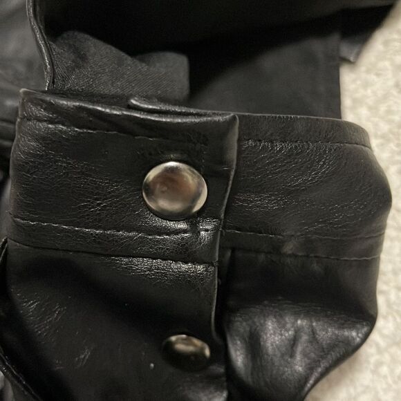 ASOS- 6. Faux Leather Overall Shorts - Picture 7 of 8